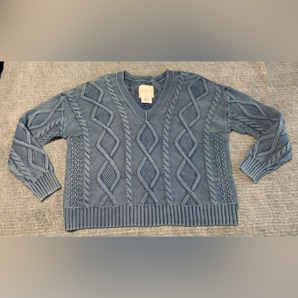 Lucky Brand Women’s Blue Cotton Long Sleeve Sweater NWT Size Medium - Picture 2 of 11